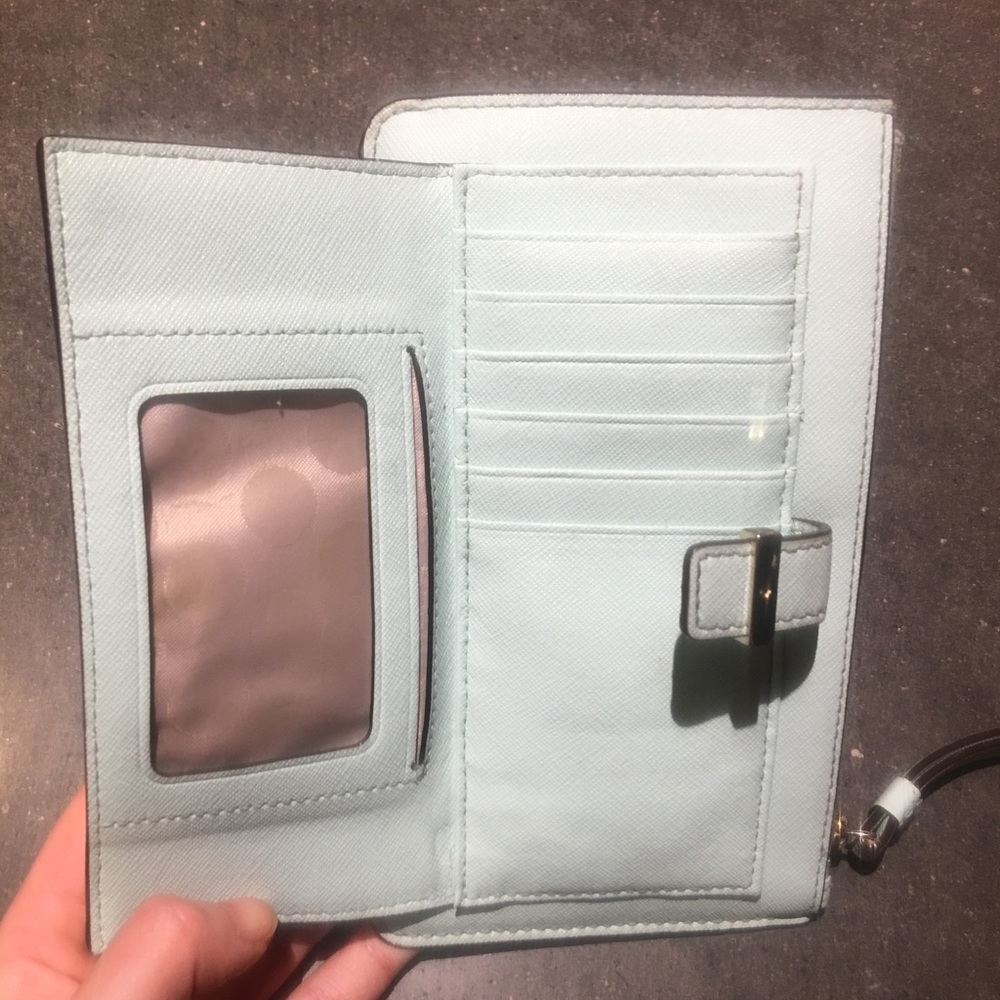 Kate spade tiffany blue wristlet wallet - Picture 3 of 4
